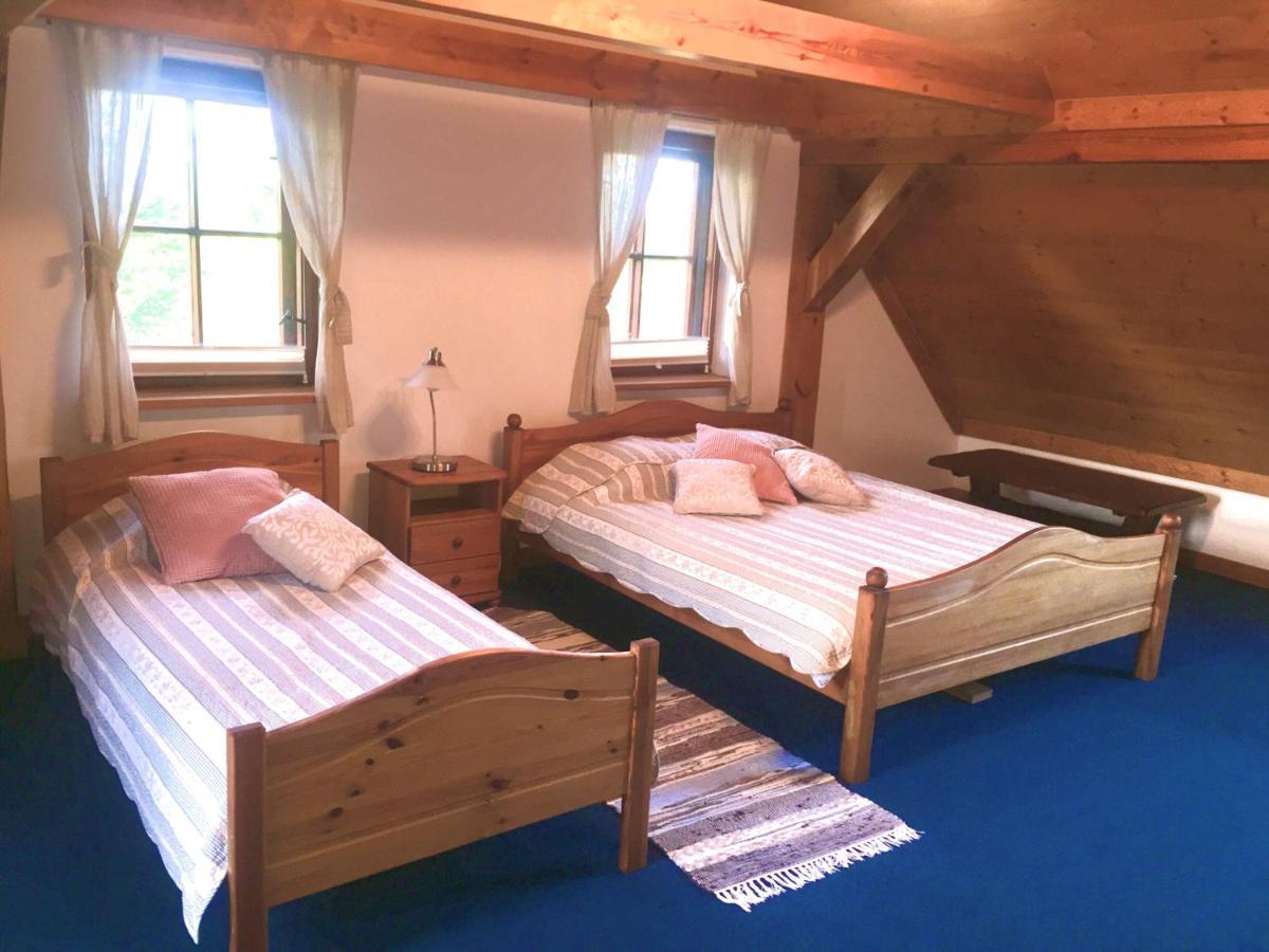 Mietkie Pole Villa Buitenkant foto