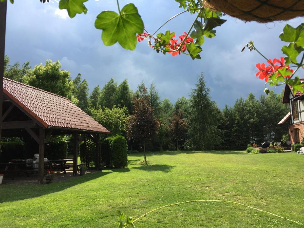 Mietkie Pole Villa Buitenkant foto
